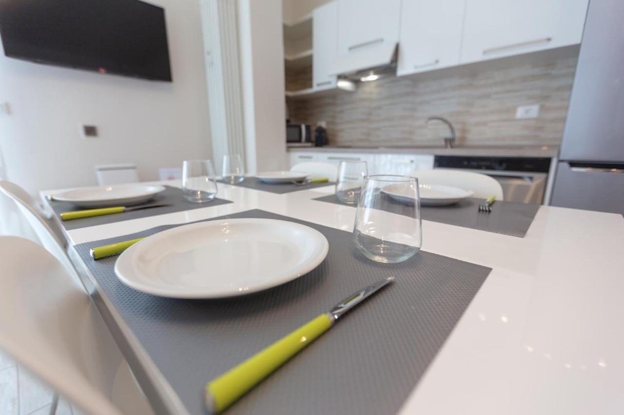 Appartamento Enjoy Bolonia Exterior foto