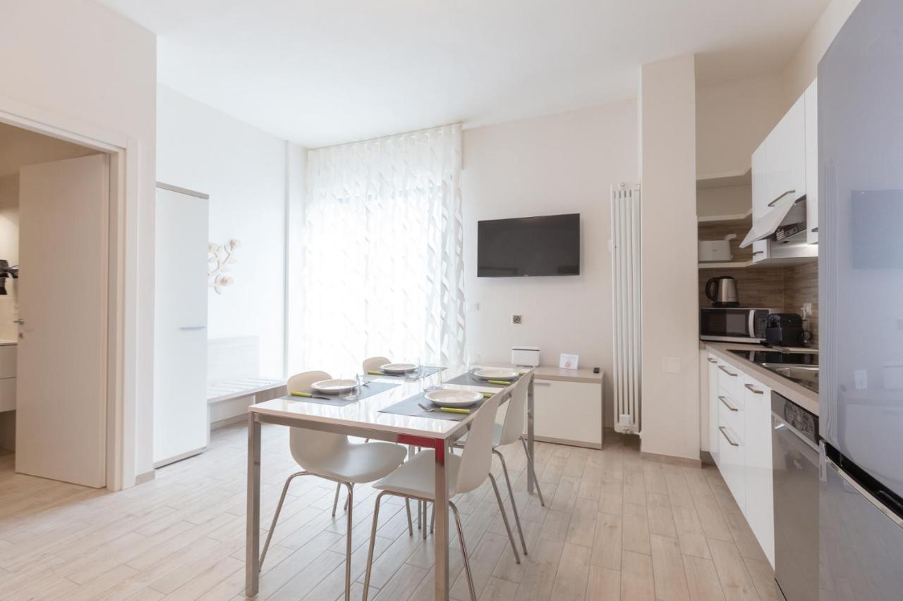 Appartamento Enjoy Bolonia Exterior foto